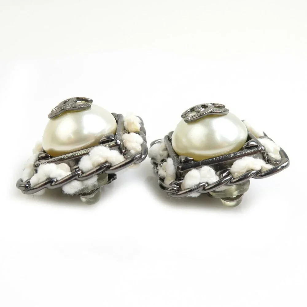 CHANEL White Pearl Logo Earrings - Picture 4 of 5